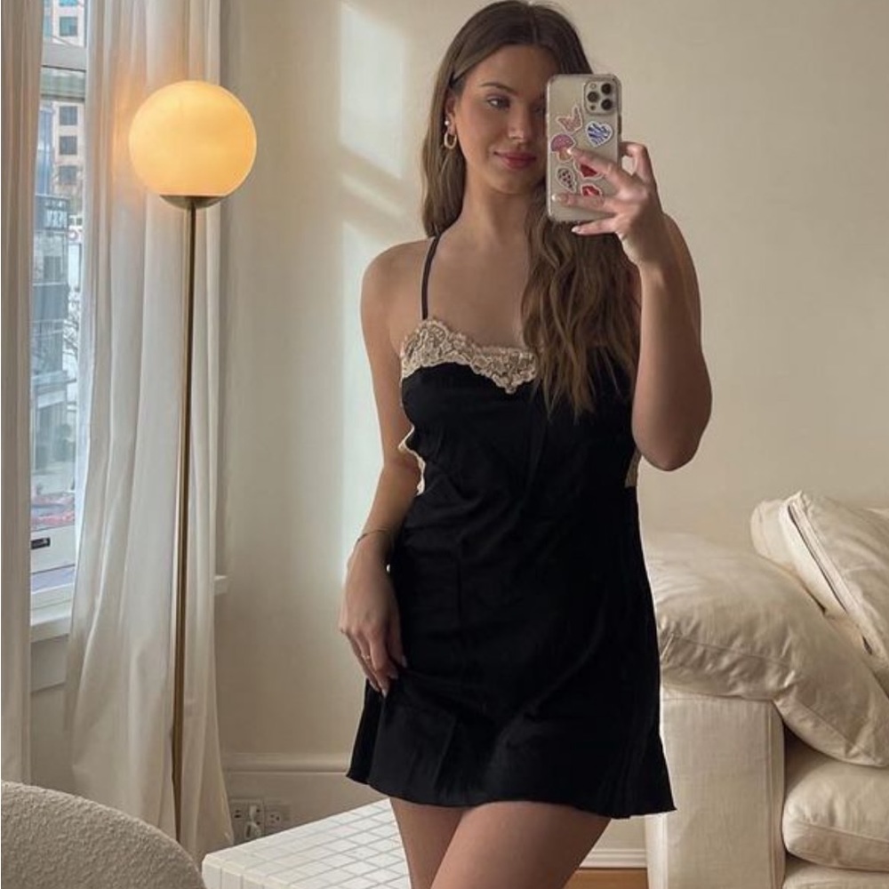 NEVER WORN Verge Girl VRG GRL Black Lace Slip Dress size 6